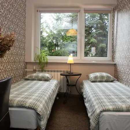 威拉兹史斯公寓 *